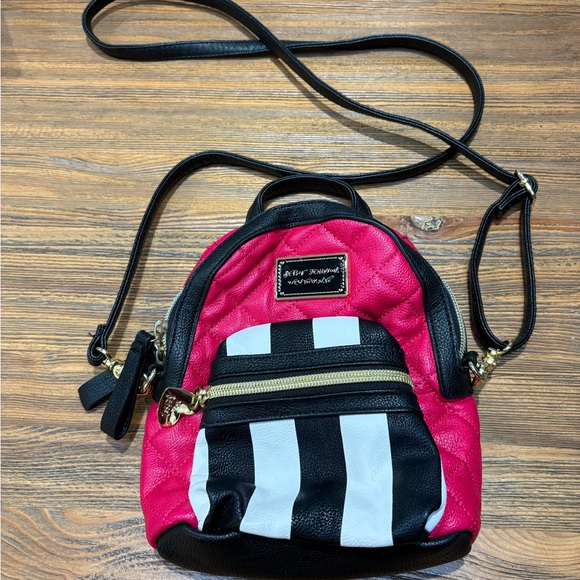 Betsey Johnson Vibrant Pink and Black Crossbody Bag - Picture 10 of 11